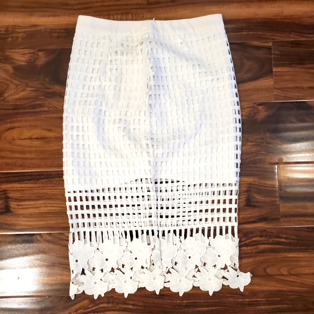 Lush White Laser Cut Skirt - Size Small